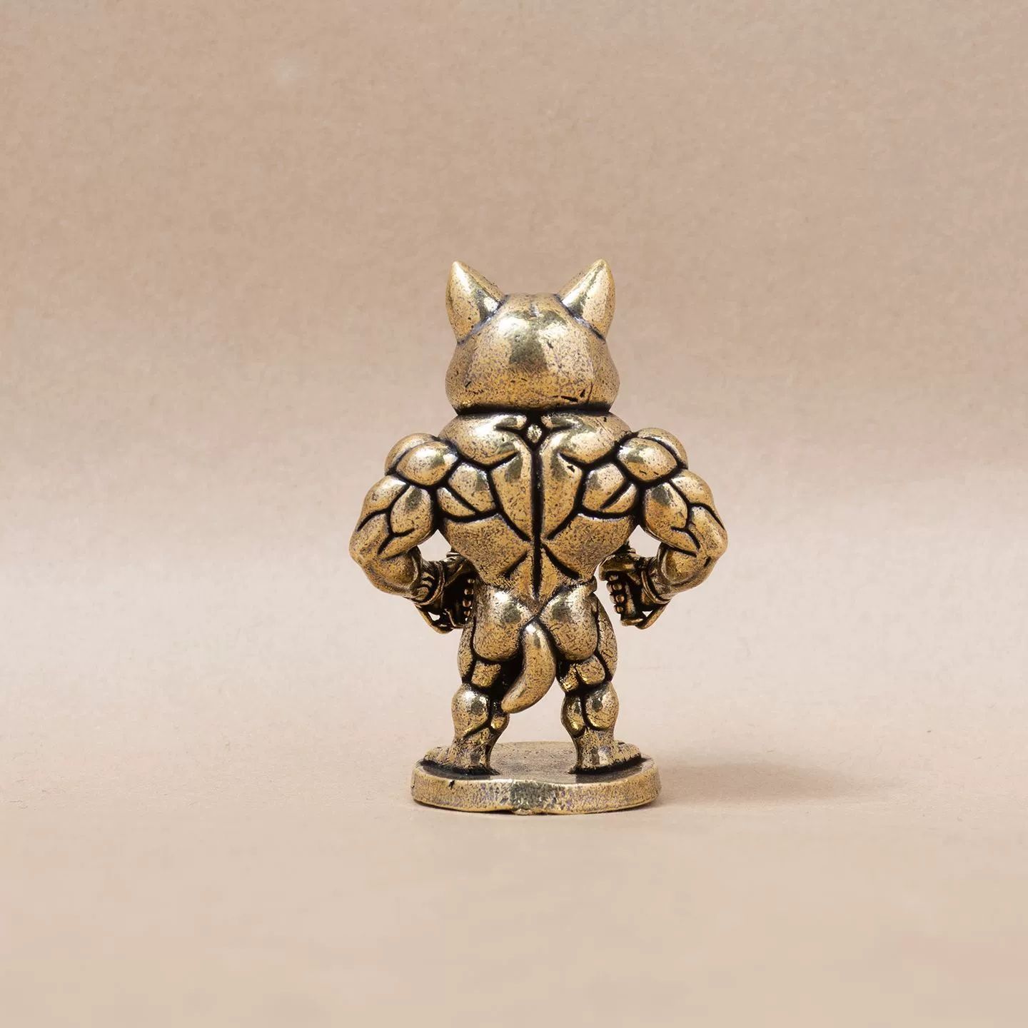 รูปปั้นแมวฟิตเนสกล้ามเนื้อทองเ - Vintage Collectible Christmas Ornaments บทวิจารณ์และราคา