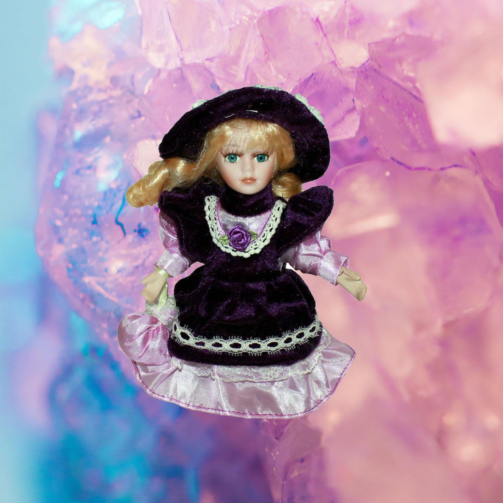 ตุ๊กตาพอร์ซเลน เซรามิกสไตล์วิน - Vintage Collectible Porcelain Dolls บทวิจารณ์และราคา
