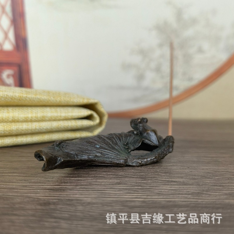 ที่ใส่ธูปรูปกบใบบัว ของสะสมโบร - Vintage Collectible Christmas Ornaments บทวิจารณ์และราคา